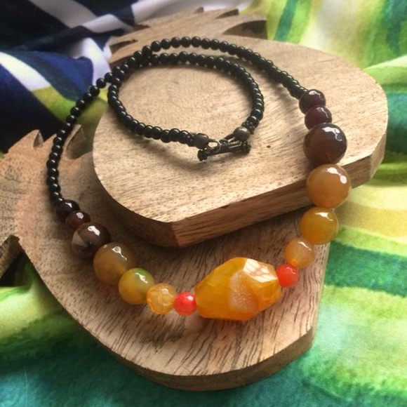 Hand Crafted Jewelry - Handcrafted Beaded Necklace Reina Mora